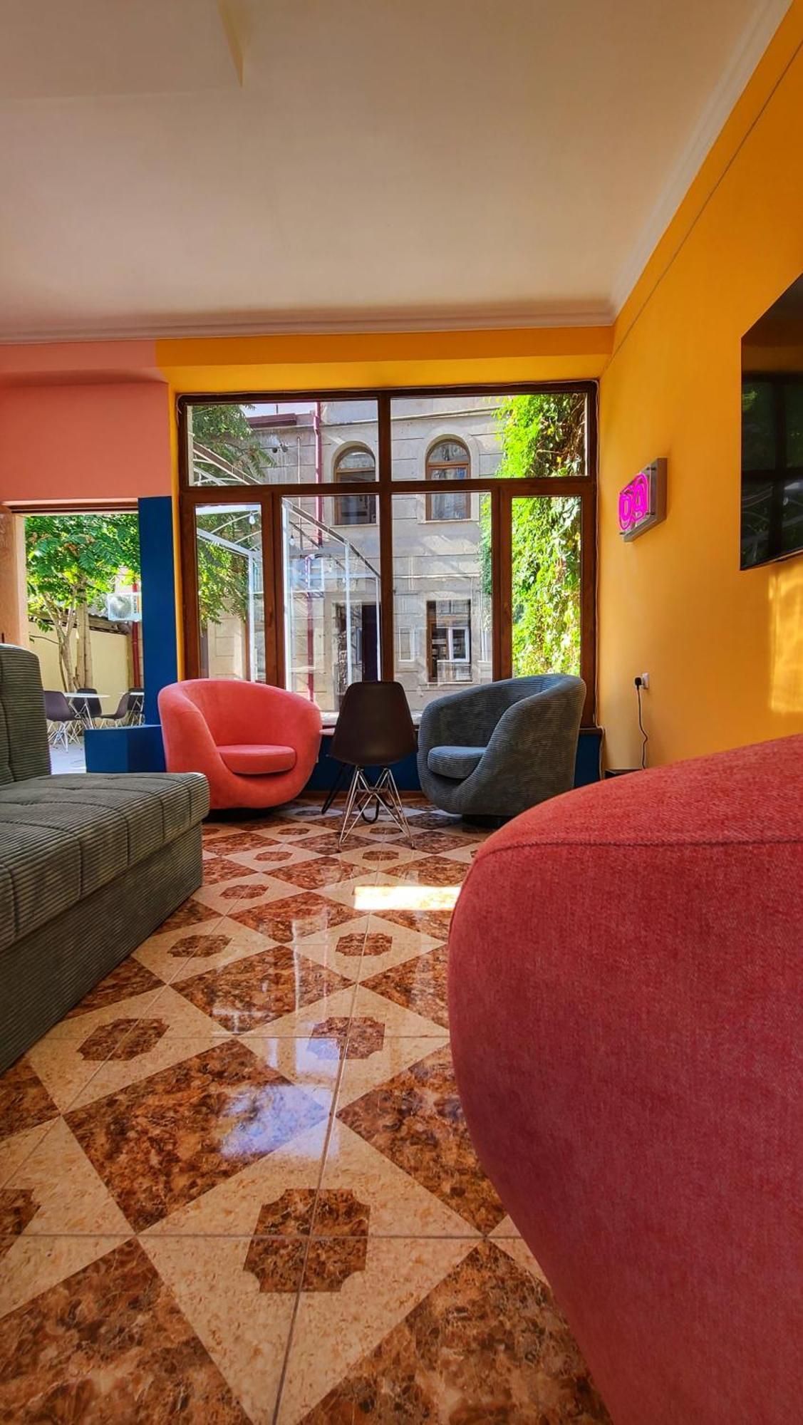 Capsula Hotel Yerevan Exterior foto